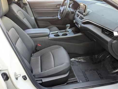 Certified 2025 Nissan Altima 2.5 S FWD image 20