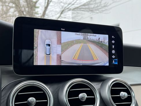 Certified 2022 Mercedes-Benz GLC 300 image 25