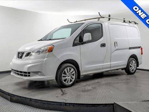 Used 2015 Nissan NV200 SV w/ Technology Package image 2