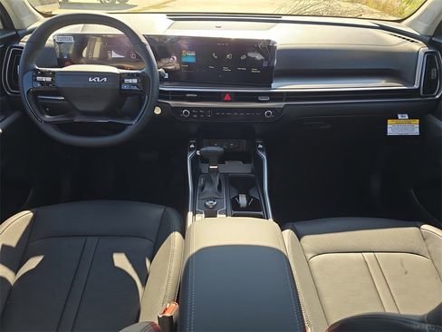 New 2026 Kia Sorento S image 12