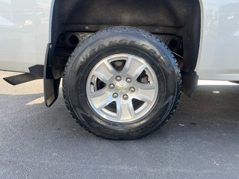 Used 2015 Chevrolet Silverado 1500 LT w/ LT Convenience Package image 7