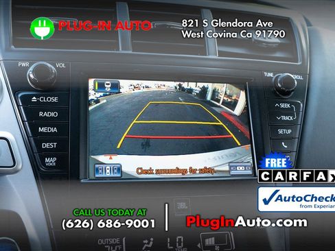 Used 2013 Toyota Prius V Five image 31