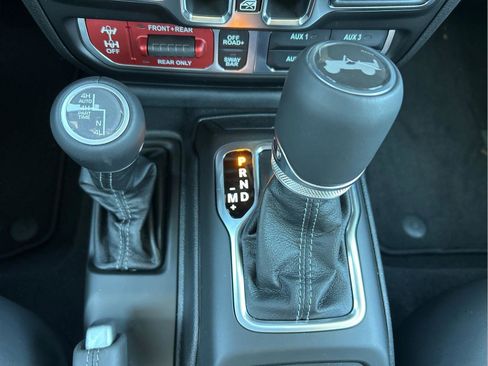 New 2026 Jeep Wrangler Unlimited Rubicon 392 w/ Quick Order Package 27X Moab AWD/4WD image 31