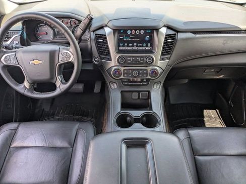 Used 2019 Chevrolet Tahoe LT w/ Luxury Package AWD/4WD image 15