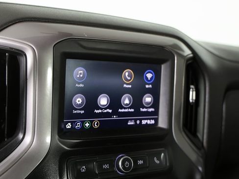 Used 2020 Chevrolet Silverado 2500 Custom w/ Custom Value Package image 16