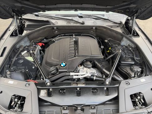 Used 2012 BMW 535i Gran Turismo image 16