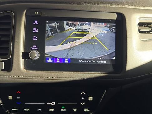 Used 2019 Honda HR-V EX image 17