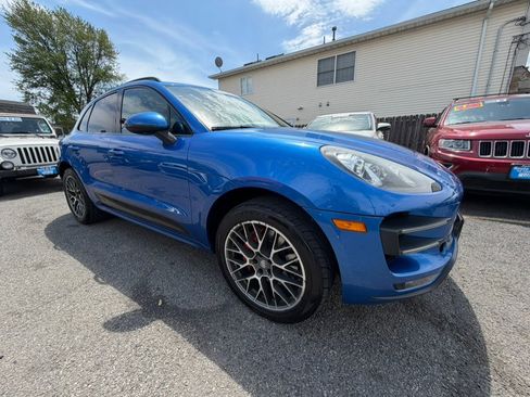 Used 2015 Porsche Macan Turbo AWD/4WD image 2