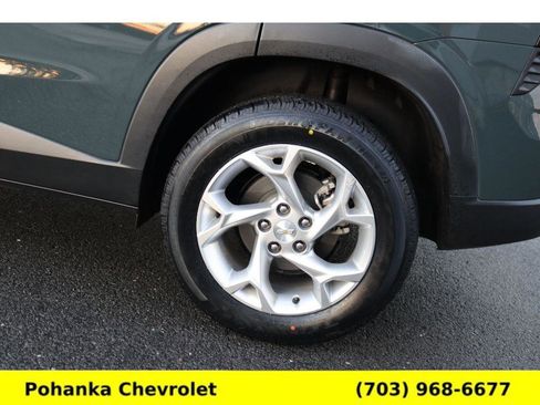 Certified 2025 Chevrolet Trax LS w/ LS Convenience Package image 28