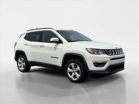 Used 2018 Jeep Compass Latitude AWD/4WD image 7