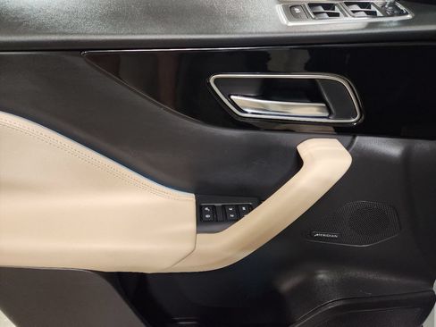 Used 2020 Jaguar F-PACE Premium AWD/4WD image 43