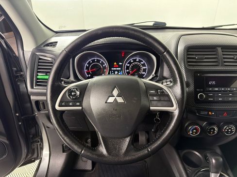 Used 2015 Mitsubishi Outlander Sport ES FWD image 12