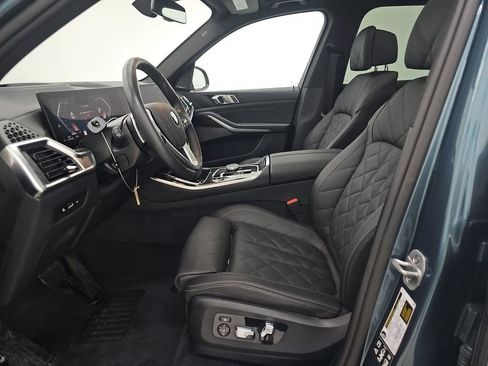 Used 2026 BMW X5 xDrive40i AWD/4WD image 9