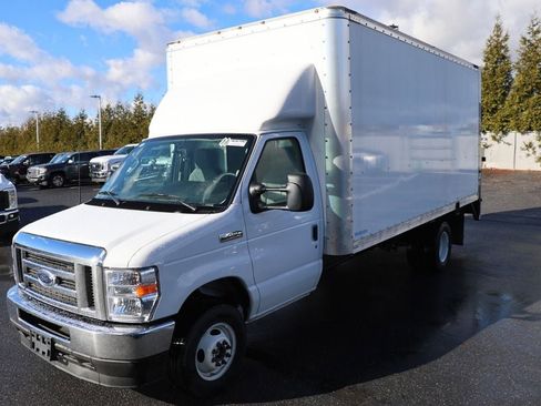 New 2025 Ford E-450 and Econoline 450 Super Duty w/ Power Equipment Group RWD image 2