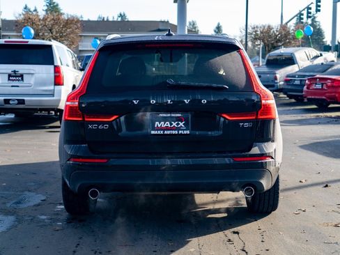 Used 2018 Volvo XC60 T5 Momentum w/ Convenience Package AWD/4WD image 12