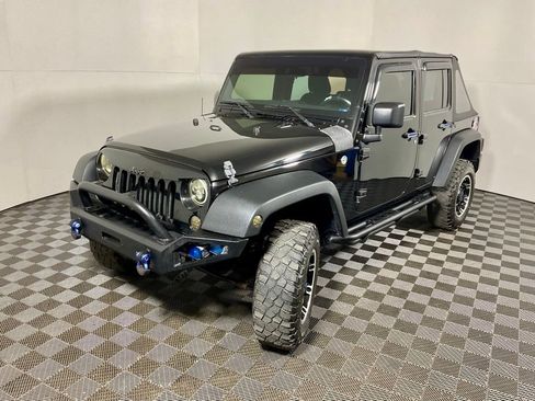 Used 2016 Jeep Wrangler Unlimited Sport image 9