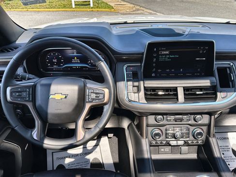 Used 2023 Chevrolet Suburban High Country w/ Premium Package AWD/4WD image 16