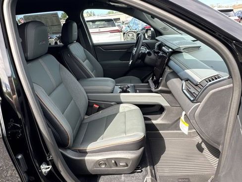 New 2026 GMC Acadia AT4 w/ LPO, Floor Liner Package image 28