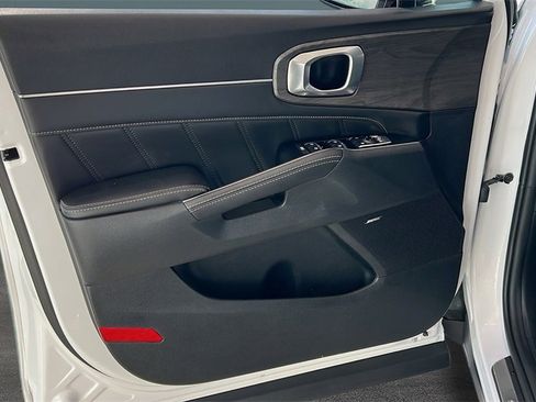New 2026 Kia Sorento SX image 4