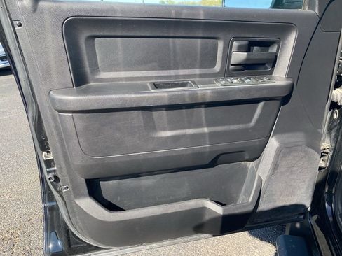 Used 2015 RAM 1500 Tradesman w/ Popular Equipment Group image 9