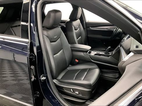 Used 2022 Cadillac XT5 Luxury AWD/4WD image 8