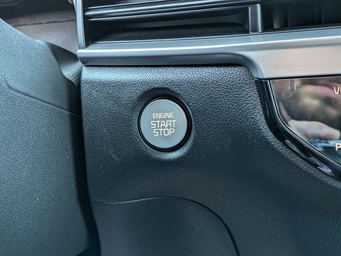 New 2026 Kia Sorento LX FWD image 34