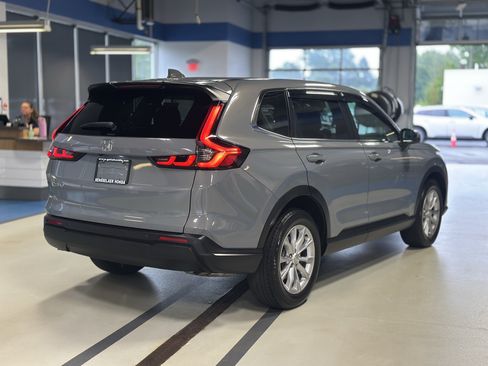 Used 2024 Honda CR-V EX-L image 5