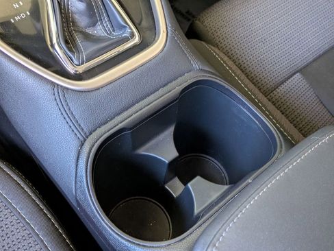 Used 2025 Subaru Outback Premium image 19