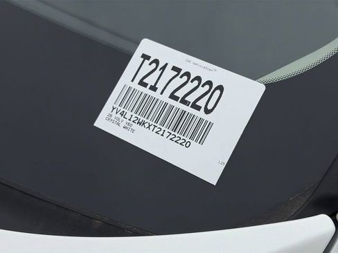 New 2026 Volvo V60 B5 Cross Country Plus w/ Climate Package AWD/4WD image 24