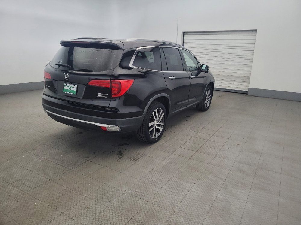 Used 2017 Honda Pilot Touring image 9
