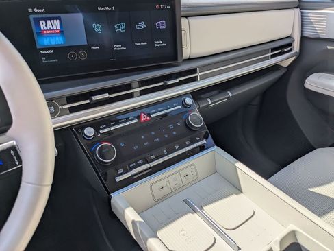 Used 2025 Hyundai Santa Fe SEL image 20