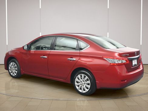 Used 2014 Nissan Sentra S FWD image 5