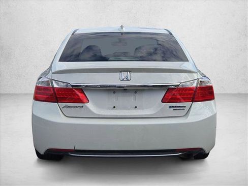 Used 2015 Honda Accord Touring image 6