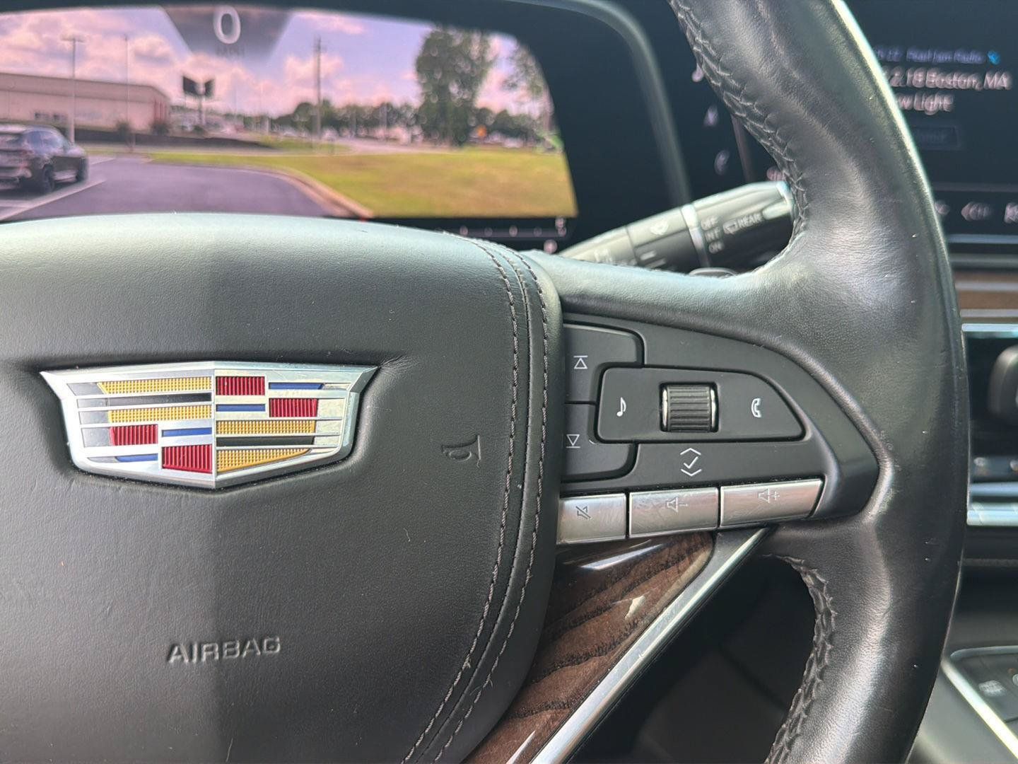 Used 2021 Cadillac Escalade Premium Luxury Platinum RWD image 25