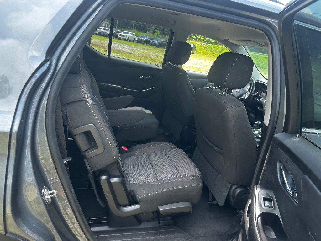 Used 2019 Chevrolet Traverse LT FWD image 27