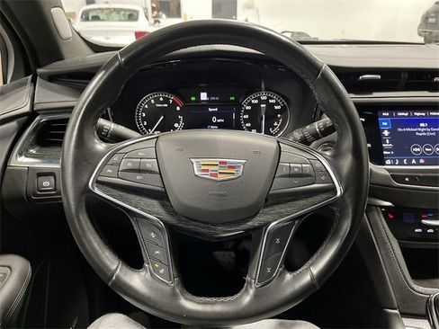 Used 2021 Cadillac XT5 Premium Luxury image 15