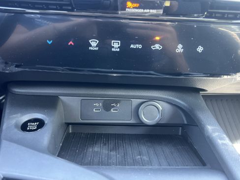 New 2026 Nissan Sentra SV FWD image 7