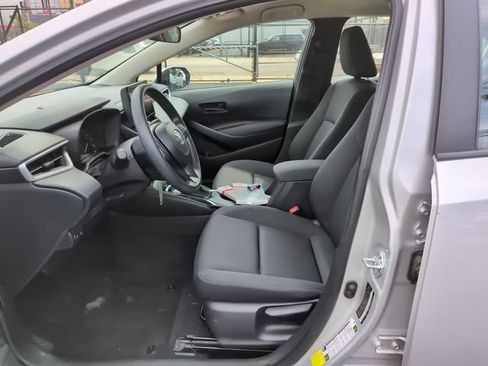Used 2024 Toyota Corolla LE FWD image 12