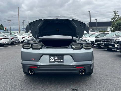 Used 2019 Chevrolet Camaro SS RWD image 10