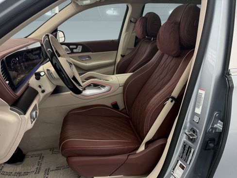 Used 2026 Mercedes-Benz Maybach GLS 600 4MATIC image 5