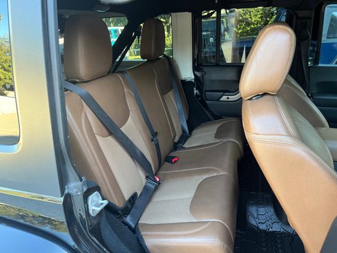 Used 2017 Jeep Wrangler 75th Anniversary image 35