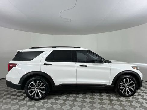 Used 2020 Ford Explorer ST w/ Premium Technology Package AWD/4WD image 4