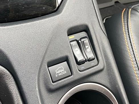 Used 2019 Subaru Crosstrek 2.0i Limited w/ Moonroof Package w/Navigation AWD/4WD image 18