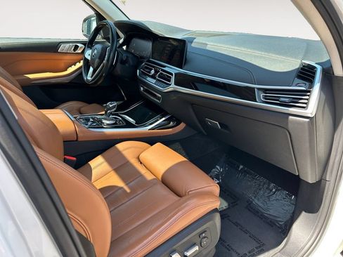 Used 2019 BMW X7 xDrive40i w/ Premium Package AWD/4WD image 13
