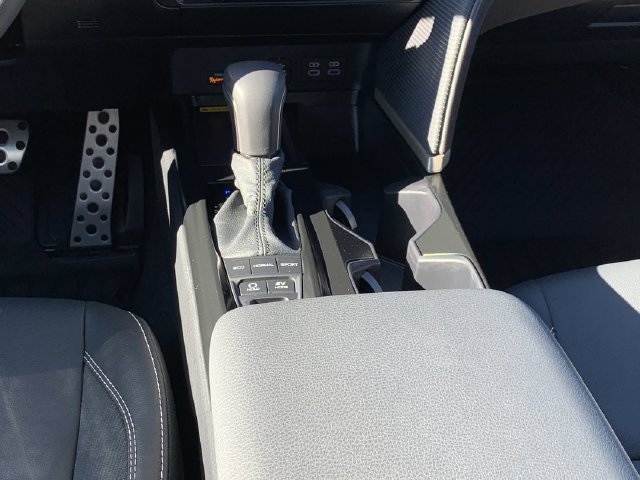 Used 2026 Toyota Camry SE FWD image 27