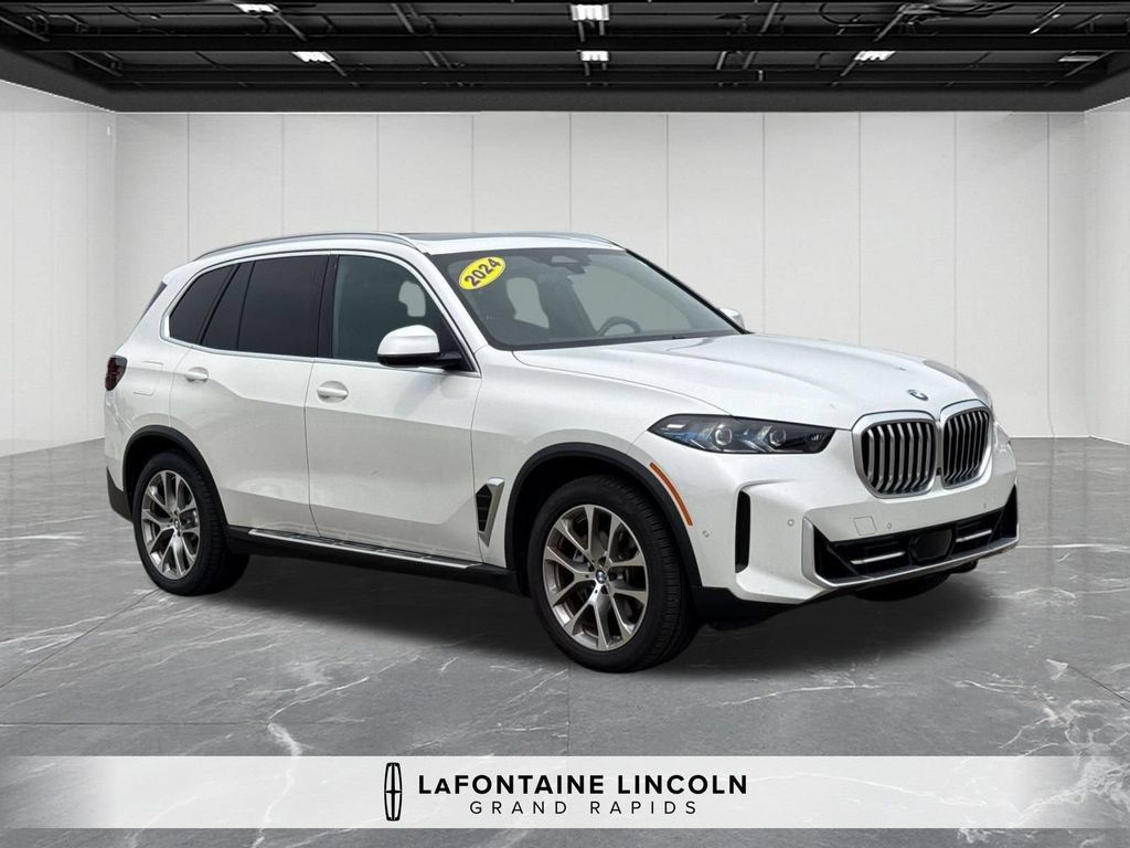 Used 2024 BMW X5 xDrive40i AWD/4WD image 7