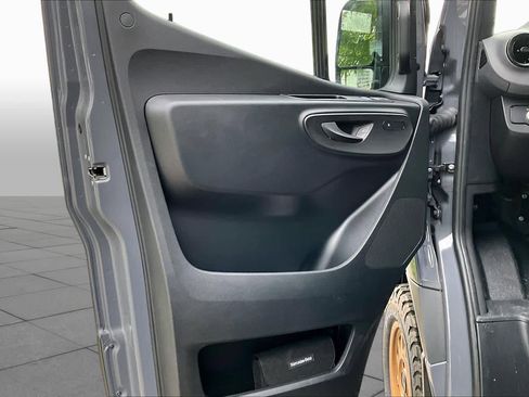 New 2025 Mercedes-Benz Sprinter 2500 image 12