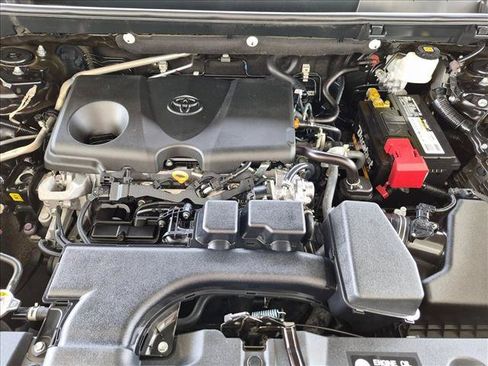 Used 2022 Toyota RAV4 LE FWD image 22