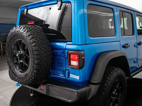 Used 2024 Jeep Wrangler Unlimited image 18