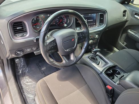 Used 2019 Dodge Charger Scat Pack w/ Stars & Stripes Edition RWD image 12